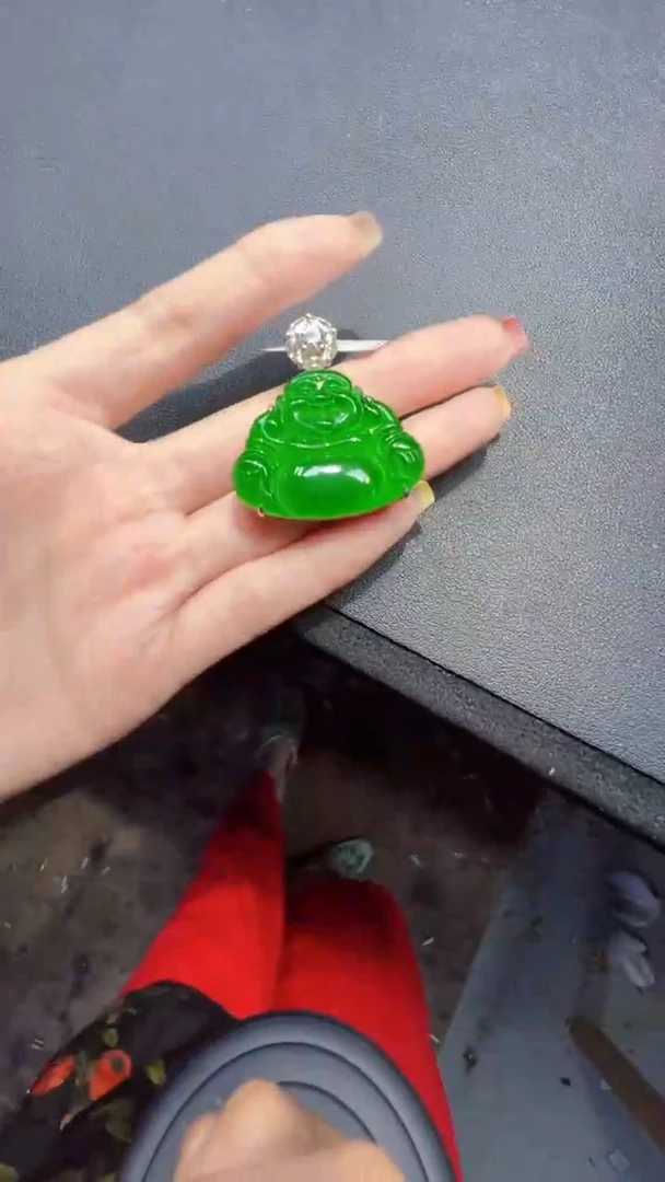 未镶嵌定制翡翠翡翠A货有轻微色差属于正常现象，佛公多样性发货1