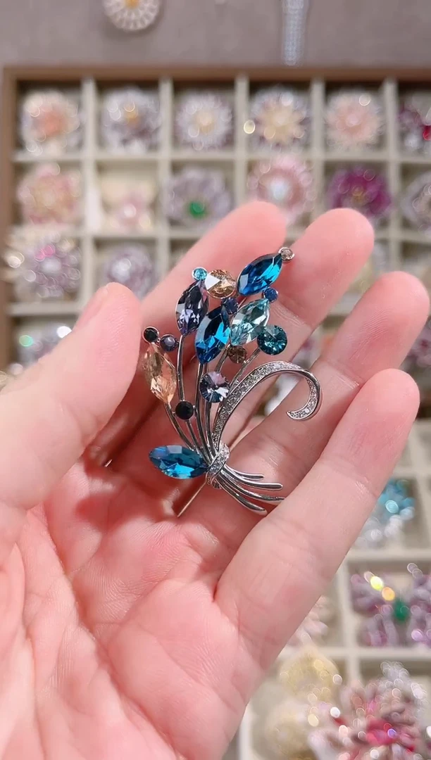 锆石铜合金蓝色花束胸针