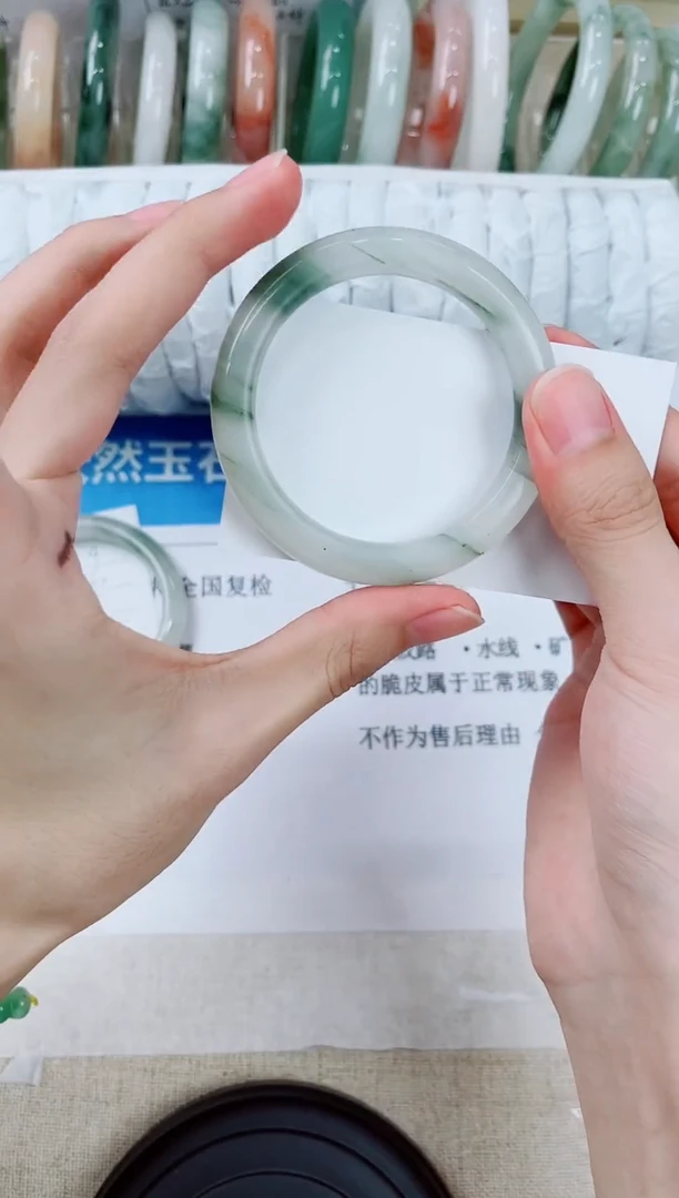 石英质玉手镯未镶嵌10-50