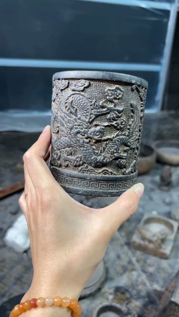 陶土【火山泥】双龙笔筒