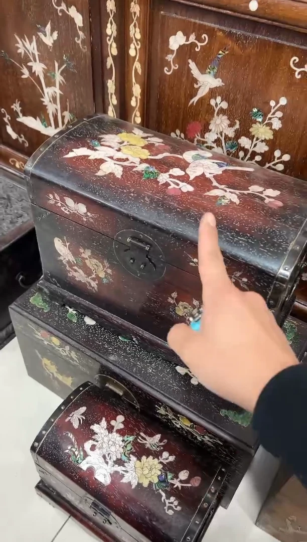 紫檀木螺钿大号元宝箱