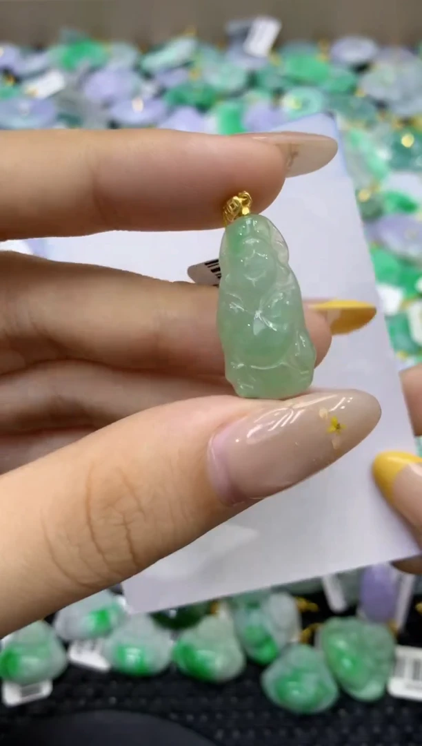 颈饰未镶嵌翡翠天然缅甸翡翠A货