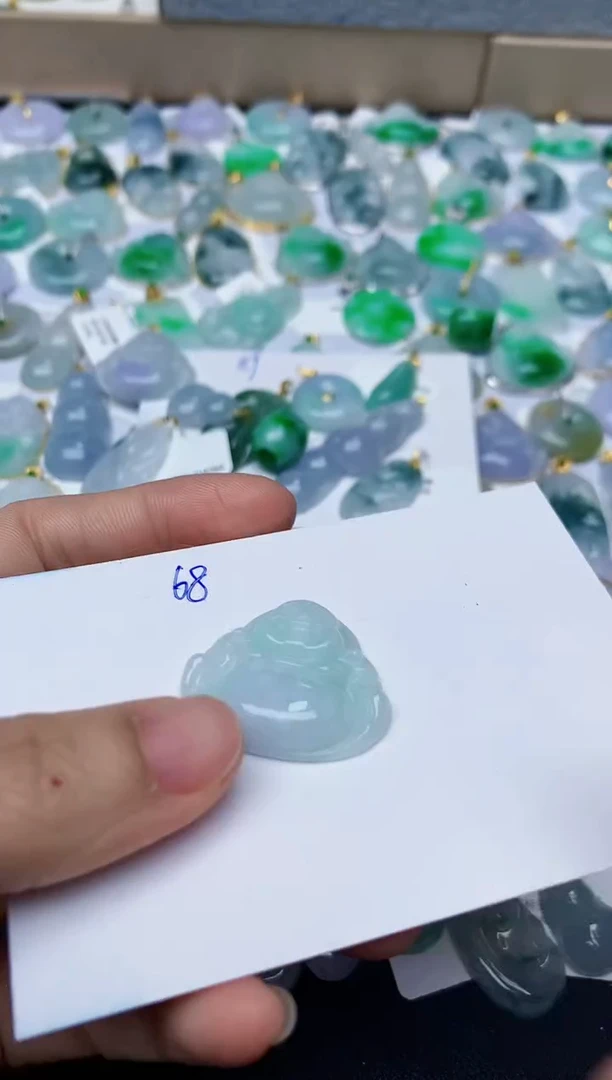 【闪购商品】翡翠颈饰未镶嵌天然翡翠A货