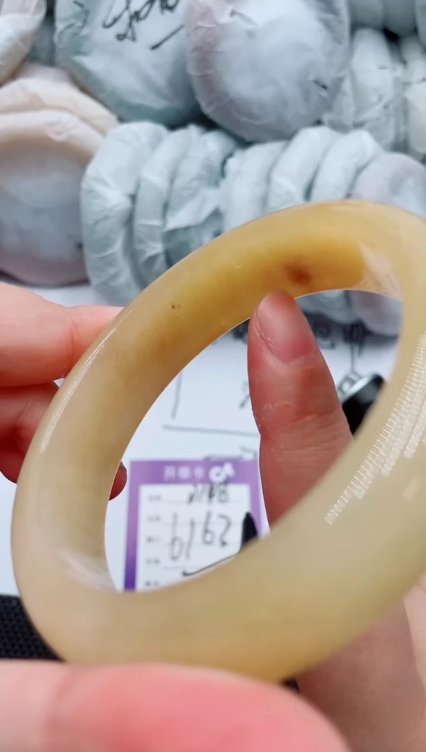 石英质玉手镯未镶嵌D148-61-62