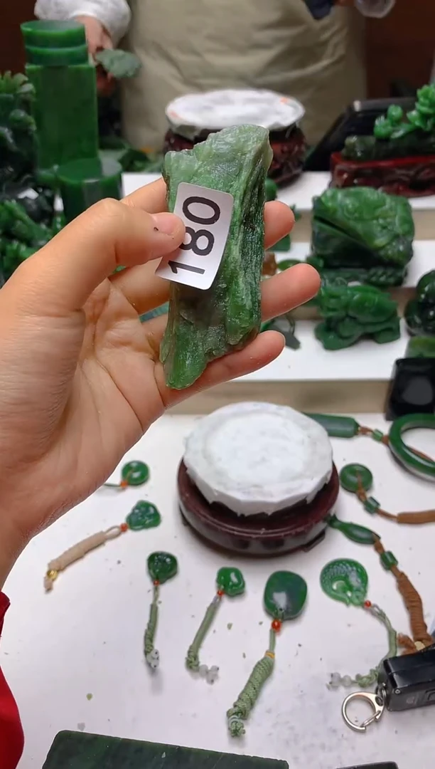 未镶嵌和田玉挂件1