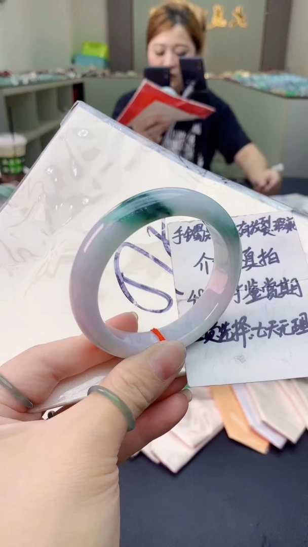翡翠手镯未镶嵌0331690694