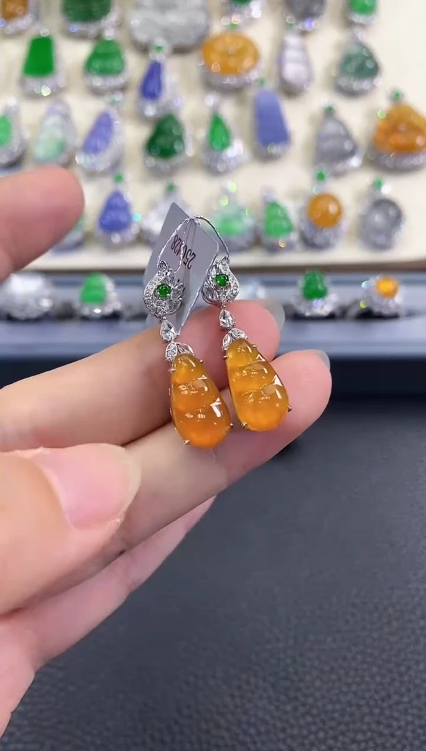 翡翠18K金镶嵌耳饰春日珠宝 C44