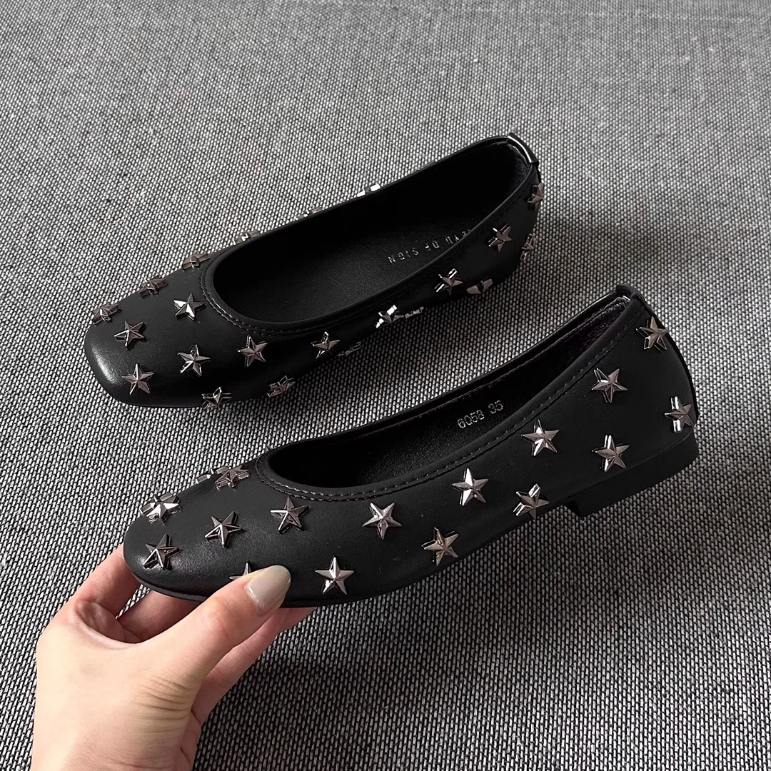 星星装饰铆钉浅口单鞋女2025新款方头平底小皮鞋软底一脚蹬奶奶鞋