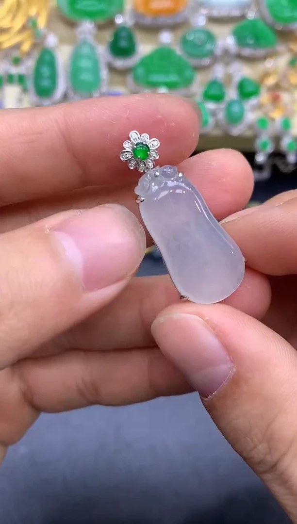 颈饰18K金镶嵌翡翠256-中国好珍宝