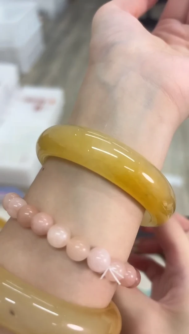 未镶嵌手镯石英质玉110-56HU