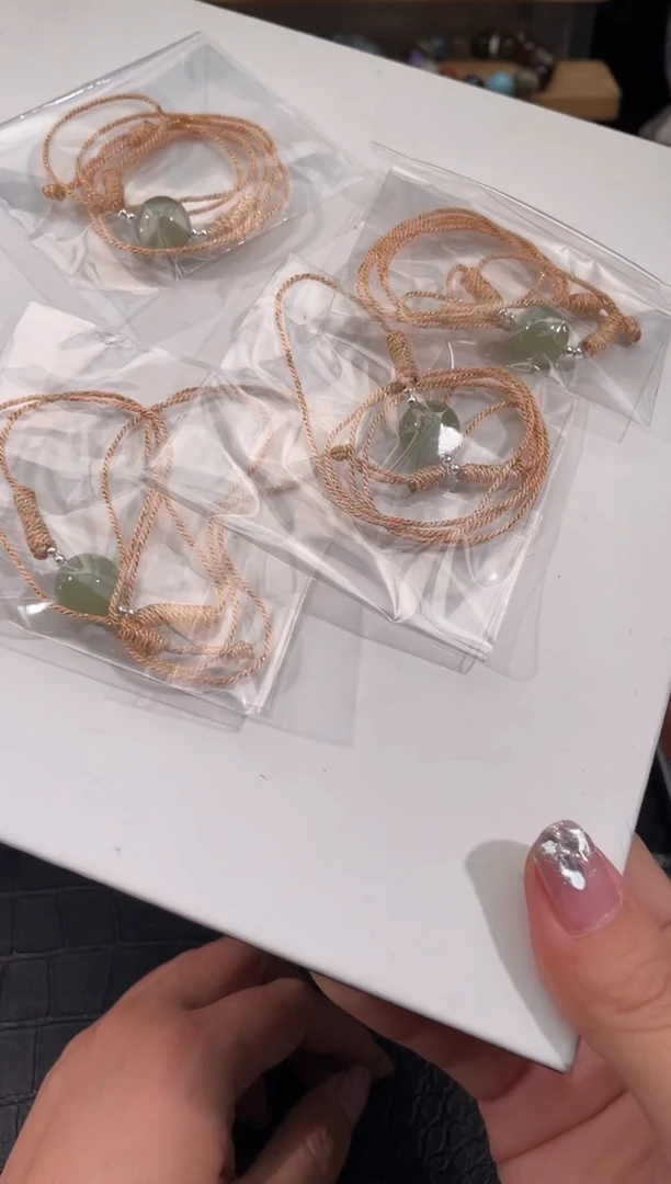 水晶手链未镶嵌玉挂坠多样性发一