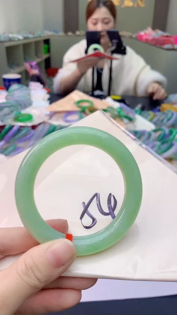 【闪购商品】翡翠手镯未镶嵌0968409827