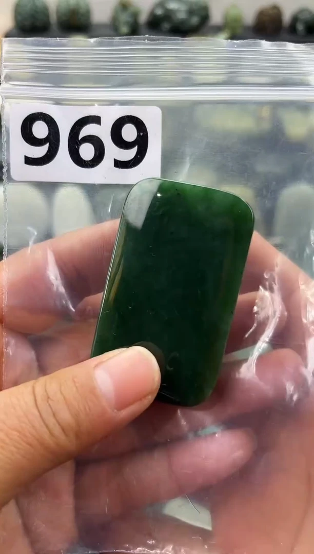 未镶嵌和田玉珠宝半成品无事牌