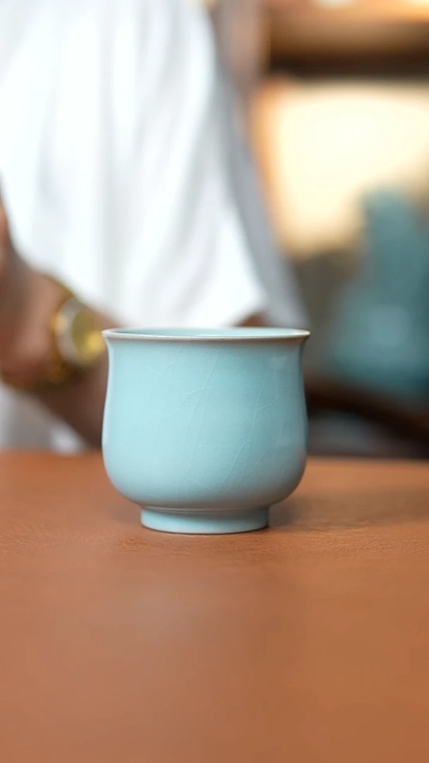 杯仿古天青玉兰杯瑕