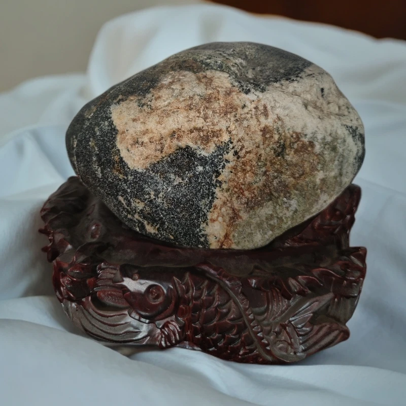 泰山平安石《金鱼满堂》