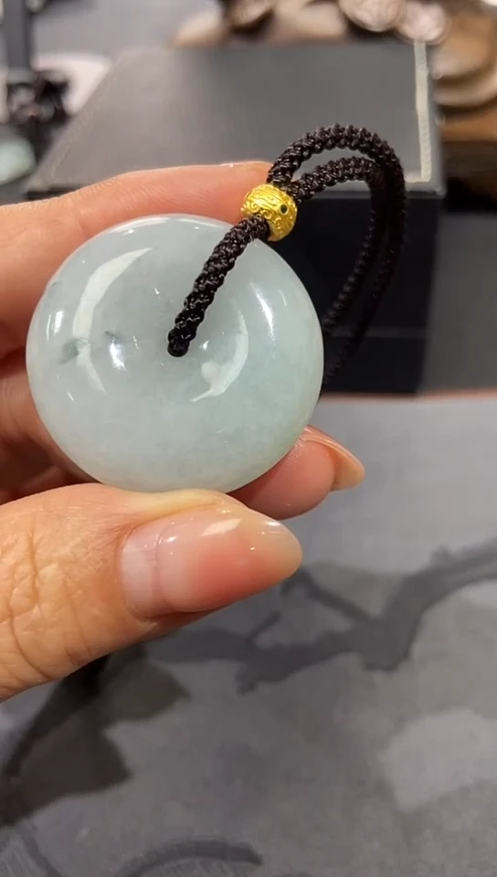 【闪购商品】翡翠未镶嵌颈饰吊坠
