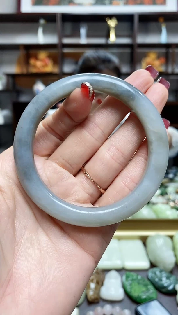 未镶嵌手镯和田玉60