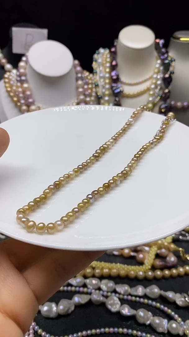 颈饰未镶嵌淡水珍珠多人