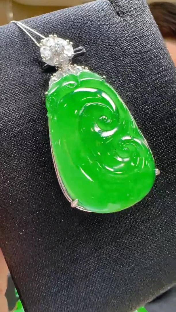 吊坠(不含链)银S925镶嵌翡翠天然翡翠A货多样性发其一
