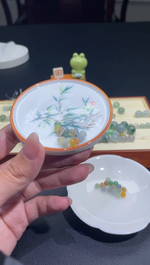 翡翠未镶嵌颈饰翡翠净货