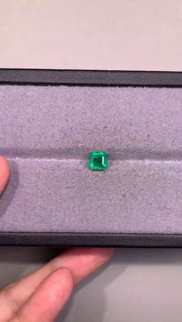 裸石未镶嵌祖母绿1.47ct赞比亚吉尔德VVG微A293