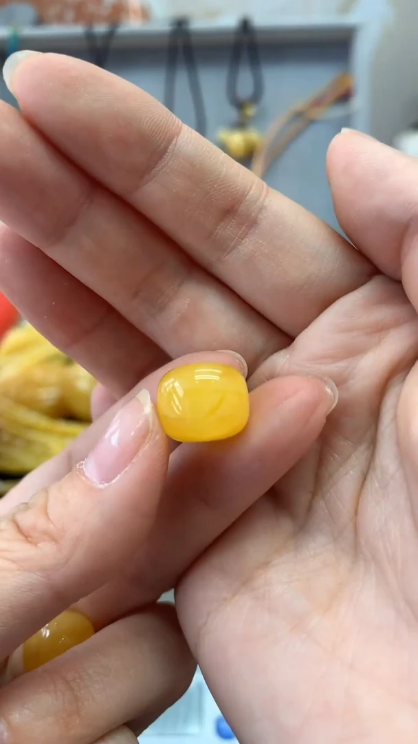 【闪购商品】琥珀珠宝奇石未镶嵌1313瑕疵