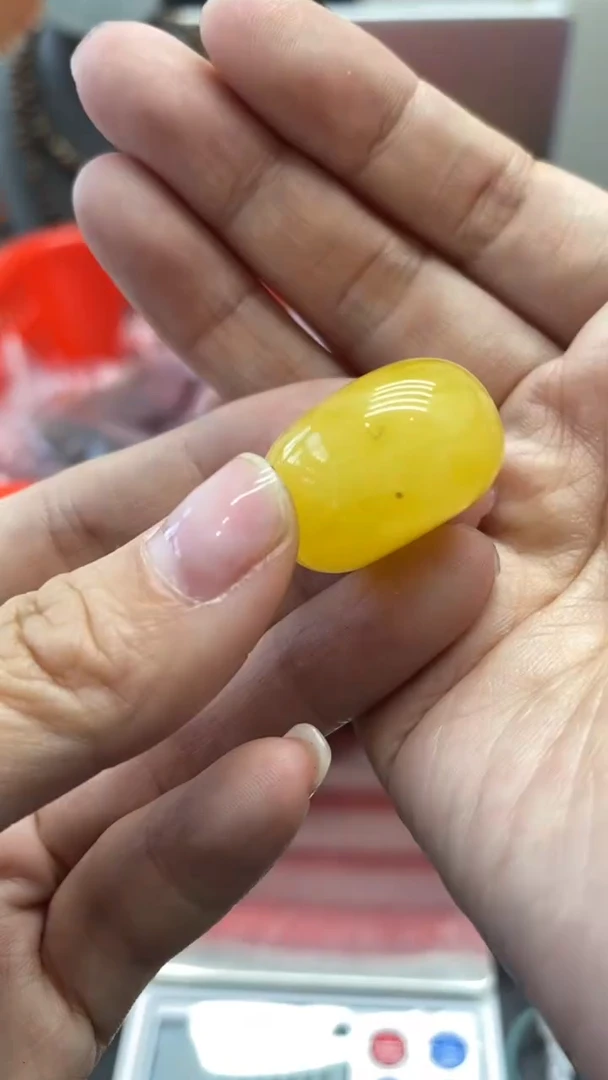 裸石琥珀未镶嵌1284