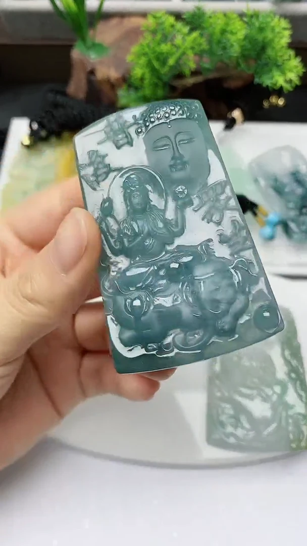 【闪购商品】翡翠颈饰未镶嵌