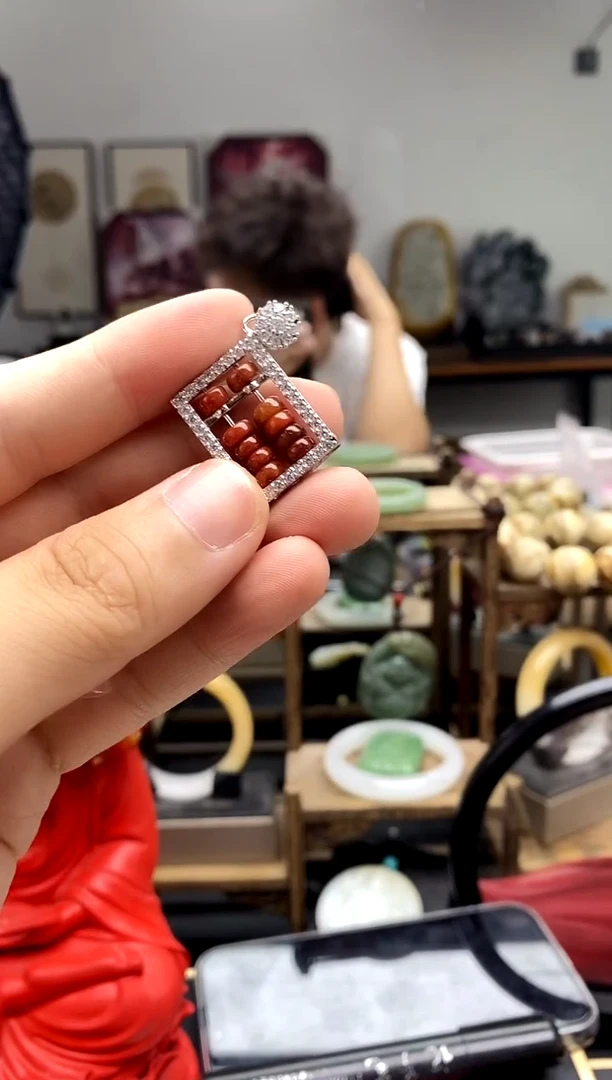 翡翠银S925镶嵌颈饰算盘吊坠