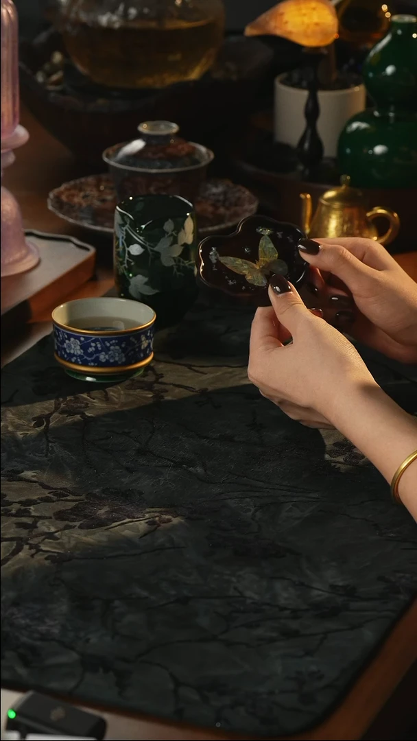 瓷片