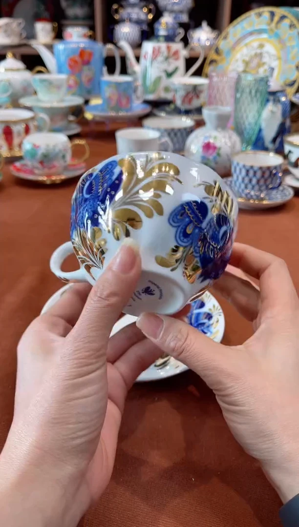 【闪购商品】瓷片金色花园杯碟······