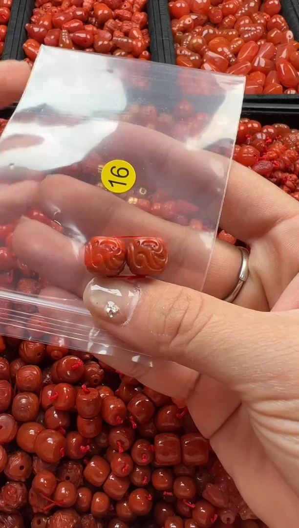 【闪购商品】南红玛瑙颈饰未镶嵌4