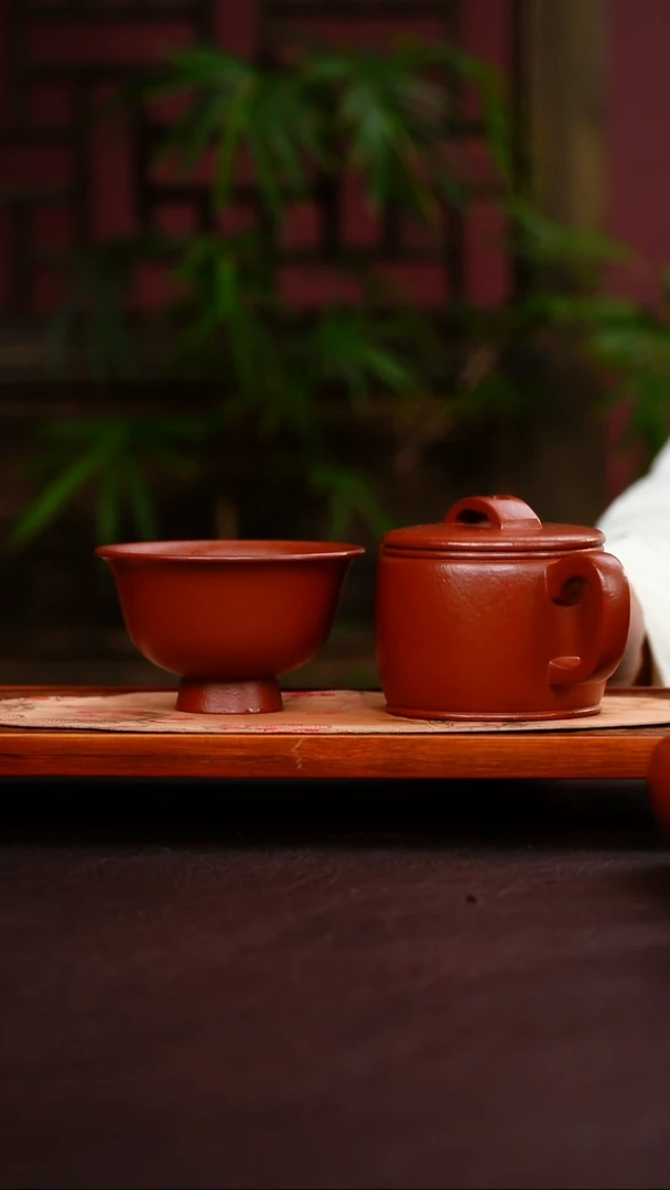 茶壶紫砂汉瓦 光素 大红袍 200cc