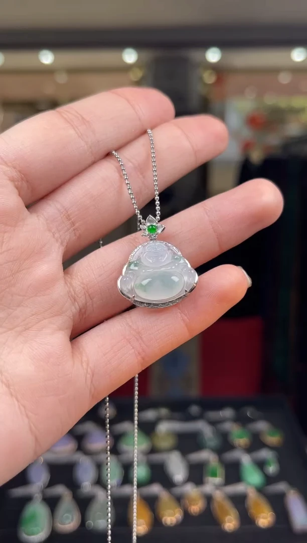 吊坠(不含链)18K金镶嵌翡翠28号标签撕毁不退换