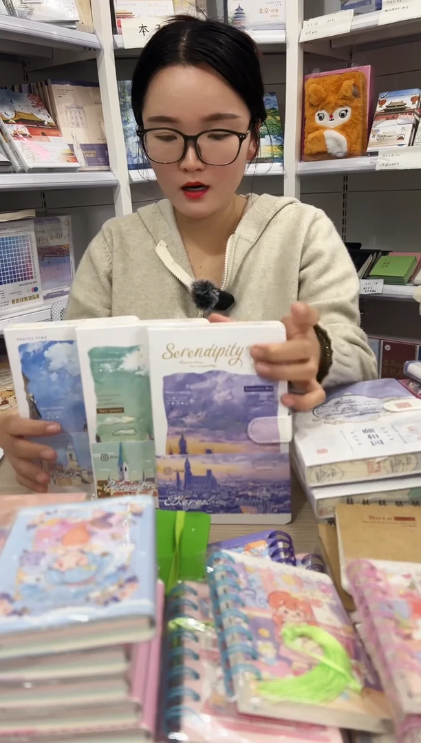 优萃32K磁扣本（40268不期而遇的时光）到手4本