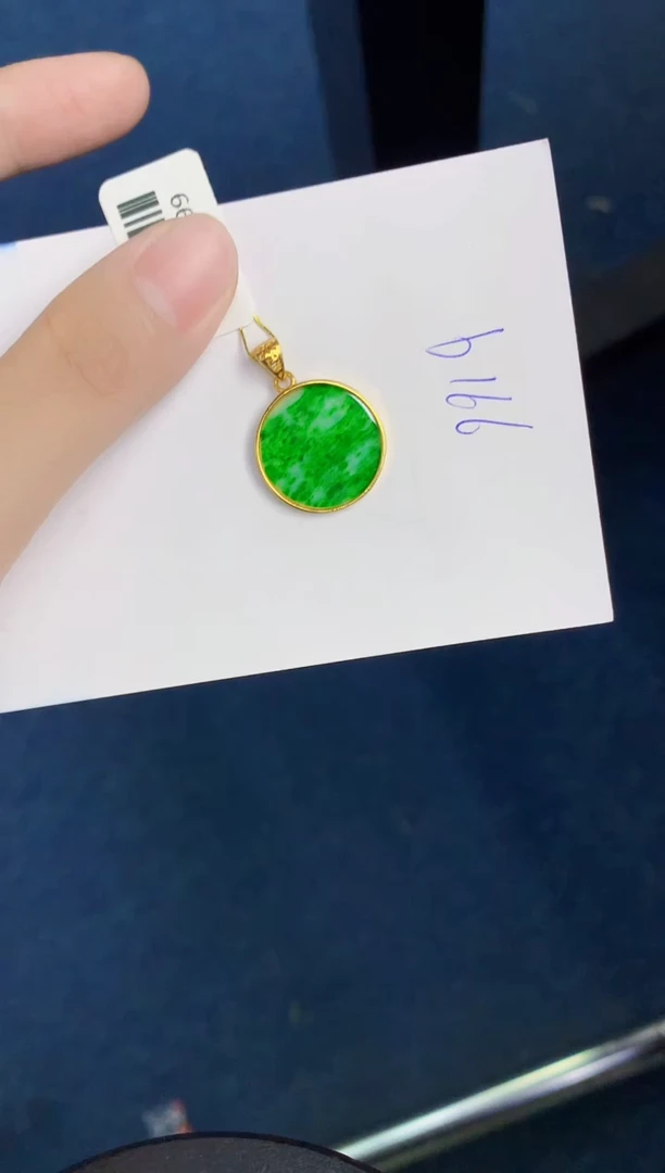翡翠未镶嵌颈饰天然翡翠緬甸A貨