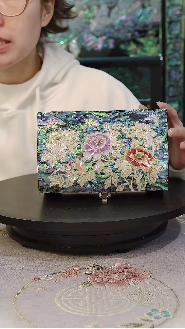 黑金鲍全满螺·弘贝雅螺钿漆器文化馆