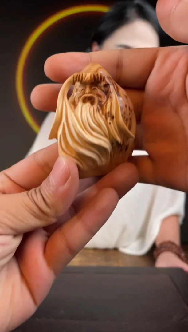 柏木（崖柏）手工摆件,先抢先得! 编号:38