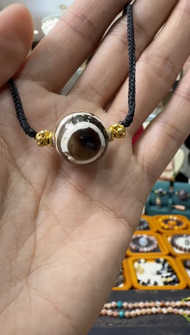 未镶嵌颈饰玛瑙/玉髓pyu珠鬼眼