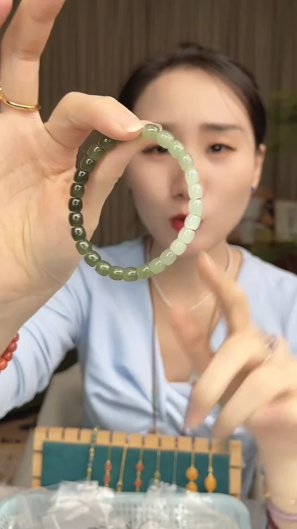 未镶嵌手串淡水珍珠和玉手串