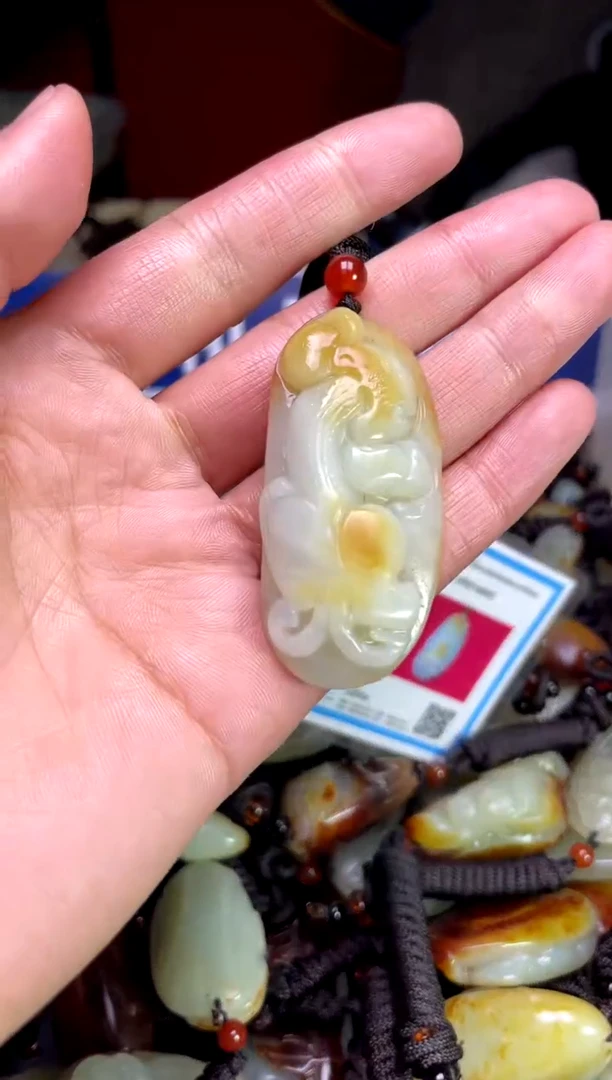 【闪购商品】和田玉颈饰未镶嵌1