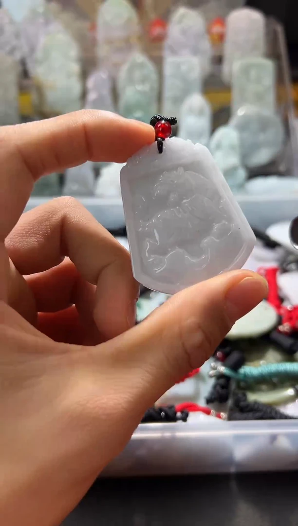 颈饰未镶嵌翡翠12/17    028