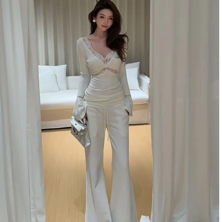 法式V领蕾丝拼接喇叭袖针织衫女秋冬纯欲休闲气质INS风高腰长裤子