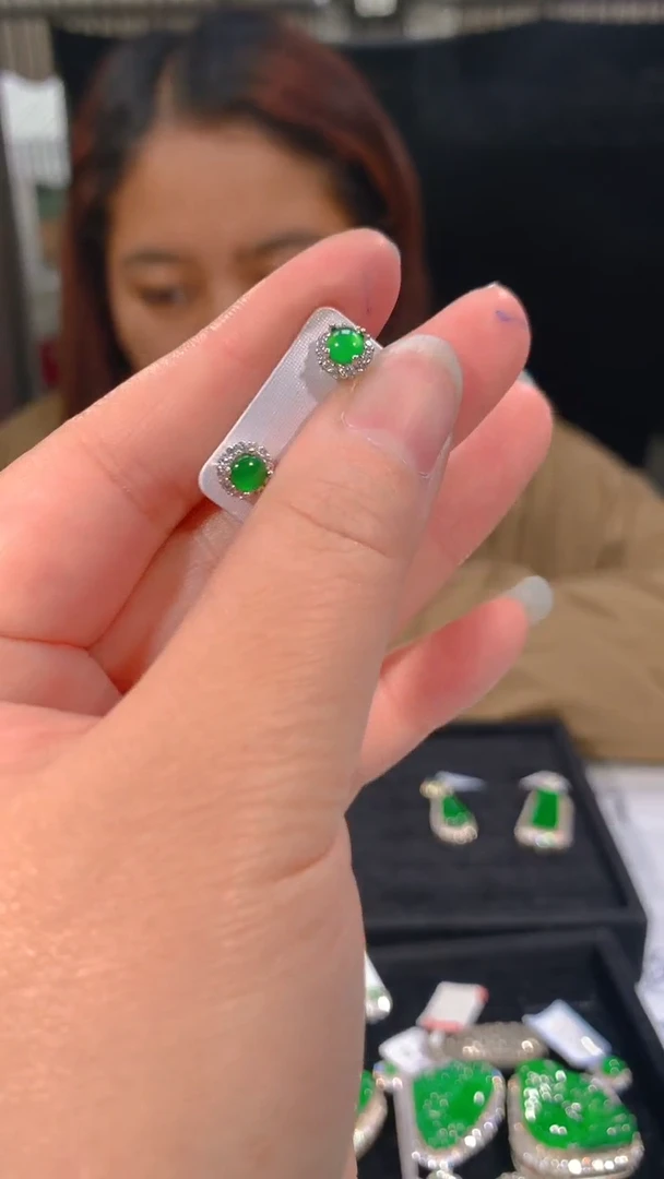 【闪购商品】定制翡翠未镶嵌96多样性发货（发其一）