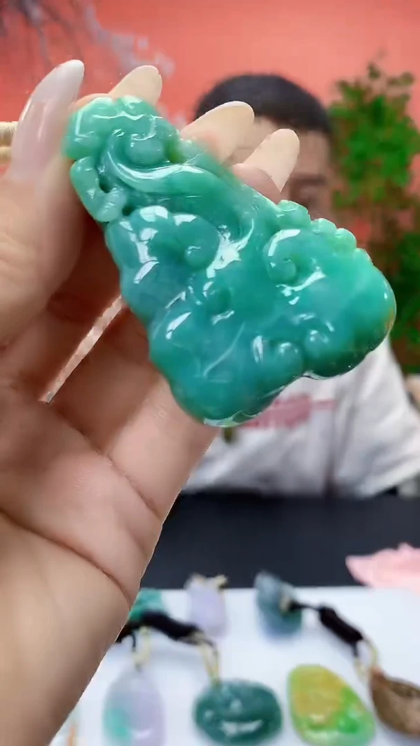 未镶嵌定制翡翠4898ty-毛货挂件190