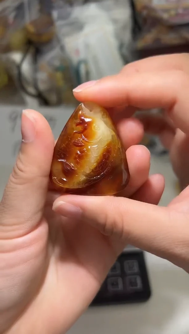 裸石琥珀未镶嵌琥珀蜜蜡吊坠