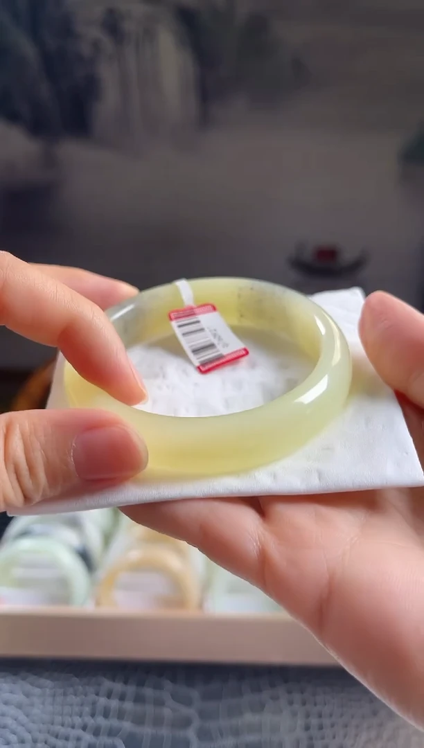 未镶嵌手镯和田玉57圈口0921