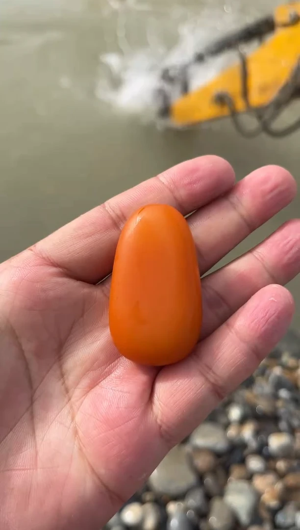 颈饰未镶嵌和田玉（糖玉）88