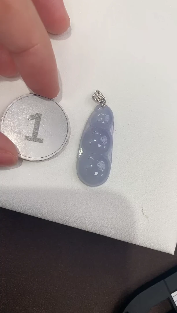 颈饰18K金镶嵌翡翠天然缅甸a货翡翠