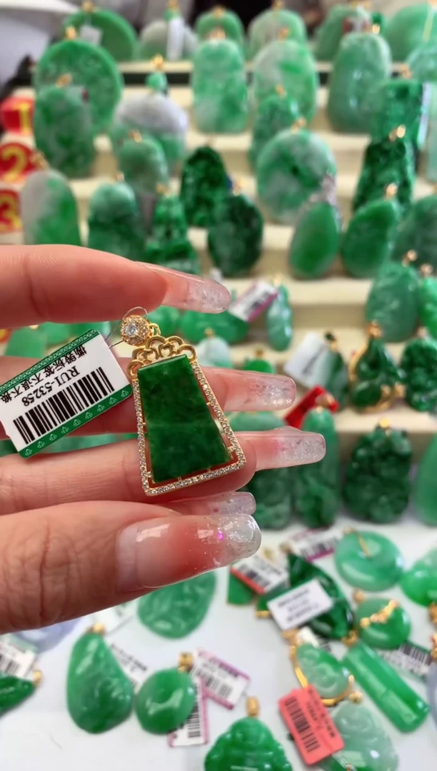 【闪购商品】翡翠颈饰银S925镶嵌挂件